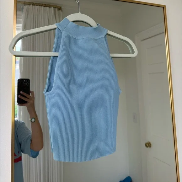 Aritizia Babaton Light Blue High neck Tank. Great condition - Picture 3 of 4